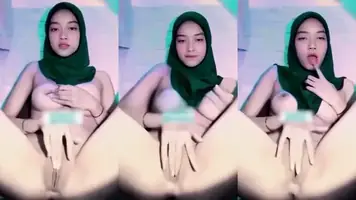 Sarah Cantik Colmek Basah Gaya Solo Intens